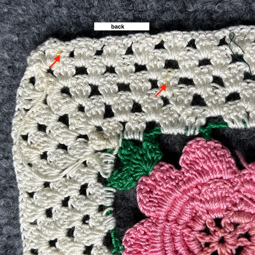 Vintage Floral Dollies Set of 4 Cream Pink Crochet 3D Rose Handmade - Picture 4 of 6